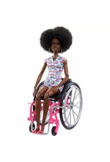 BARBIE MTL HJT14 BARBIE FASHIONISTAS DOLL AA WITH WHEELCHAIR AND RAMP
