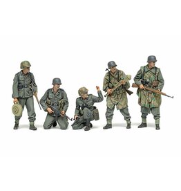 TAMIYA TAM35382 1/35 GERMAN INFANTRY SET PLASTIC MODEL KIT