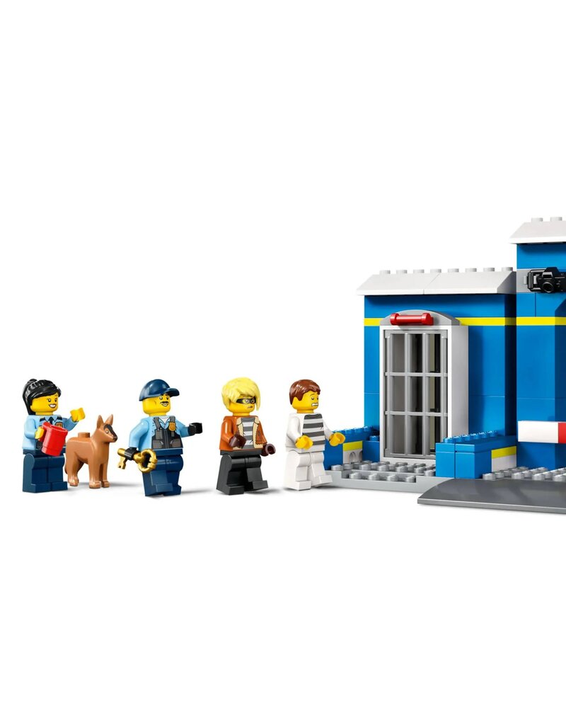 LEGO LEGO 60370 CITY POLICE STATION CHASE