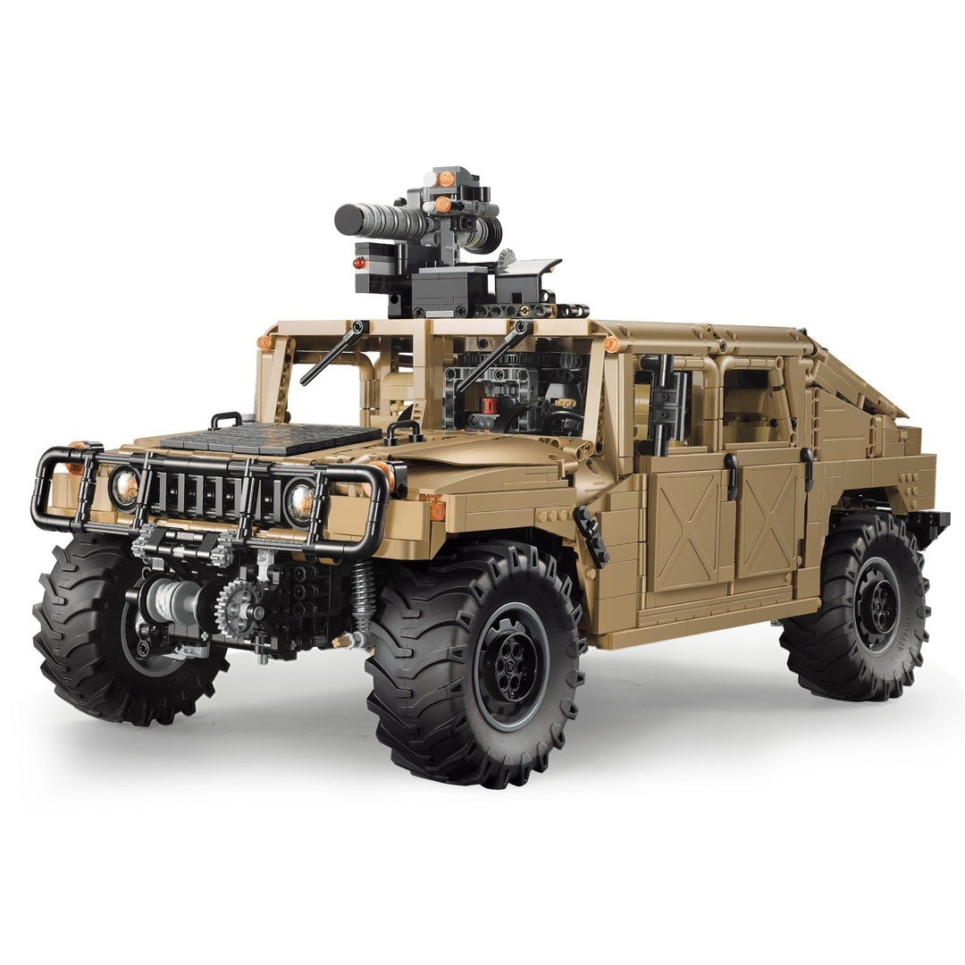 CAD61036 1/8 HUMVEE OFF ROADER 3935PCS