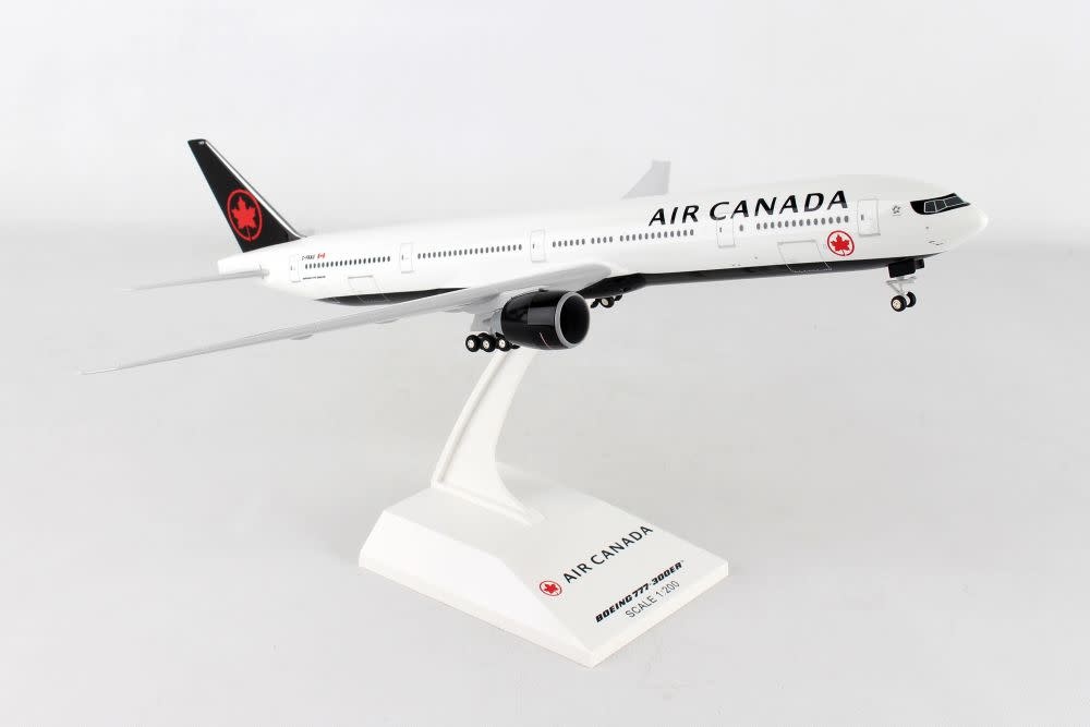 SKR955 AIR CANADA 2017 LIVERY B777-300 1/200 SCALE