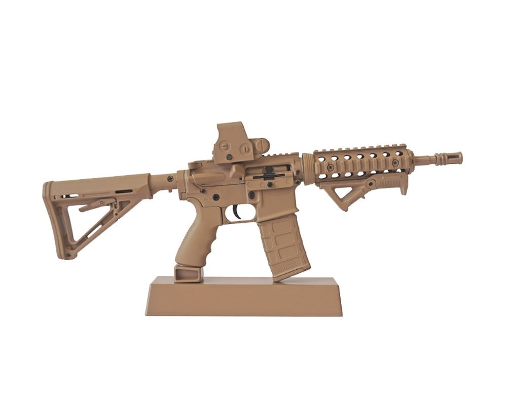 1/3スケール　ミニチュア模型　AR15 GOAAR-COYOTE MINIATURE 1/3 SCALE DIE-CAST AR15 MODEL KIT (COYOTE