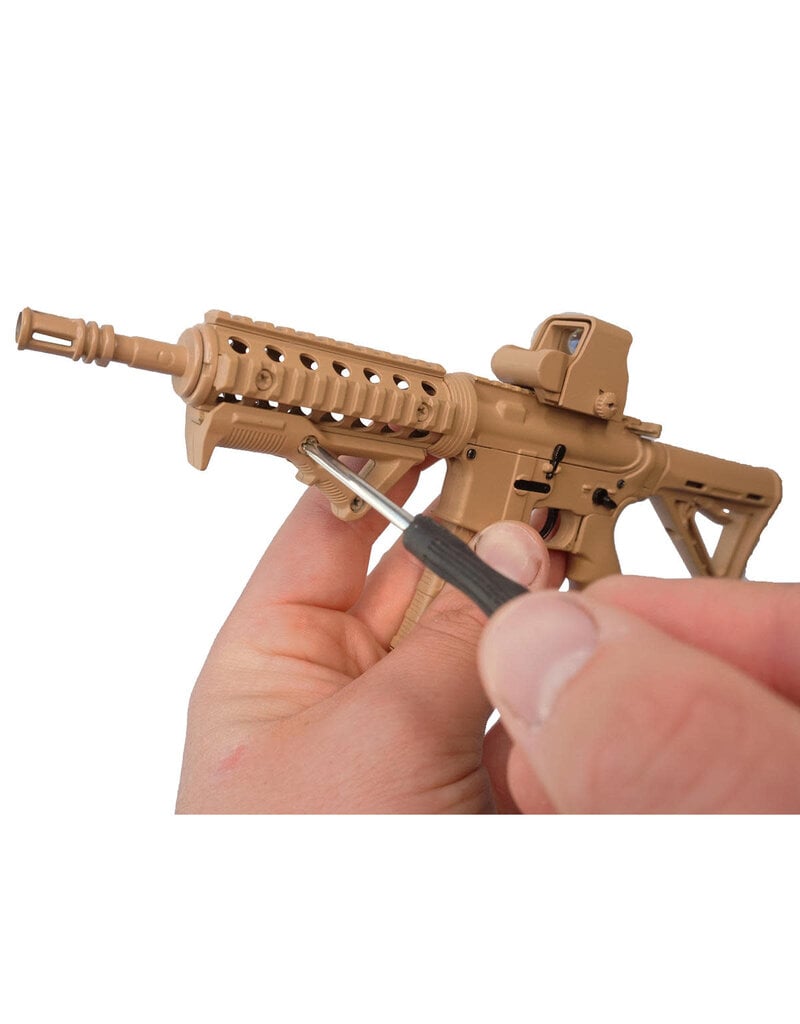 GOAT GUN GOAAR-COYOTE MINIATURE 1/3 SCALE DIE-CAST AR15 MODEL KIT (COYOTE)