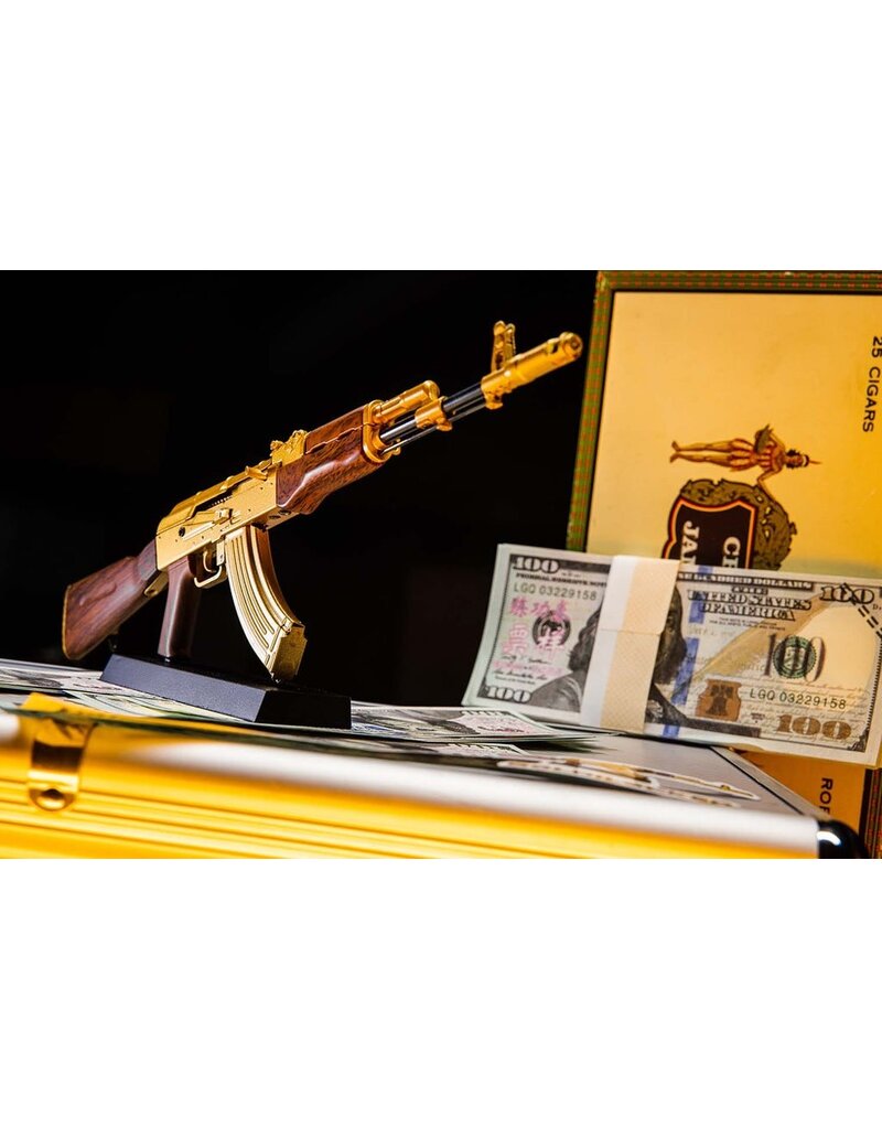 GOAT GUN GOAAK-GOLD MINIATURE 1/3 SCALE DIE-CAST AK47 MODEL KIT (GOLD)