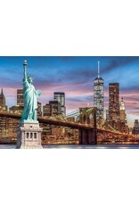 TOMAX TOM100-268 THE STATUE OF LIBERTY AND THE BROOKLYN BRIDGE NEW YORK CITY USA