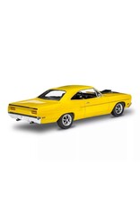 REVELL RMX14531 1/24 1970 PLYMOUTH ROAD RUNNER PLASTIC MODEL KIT