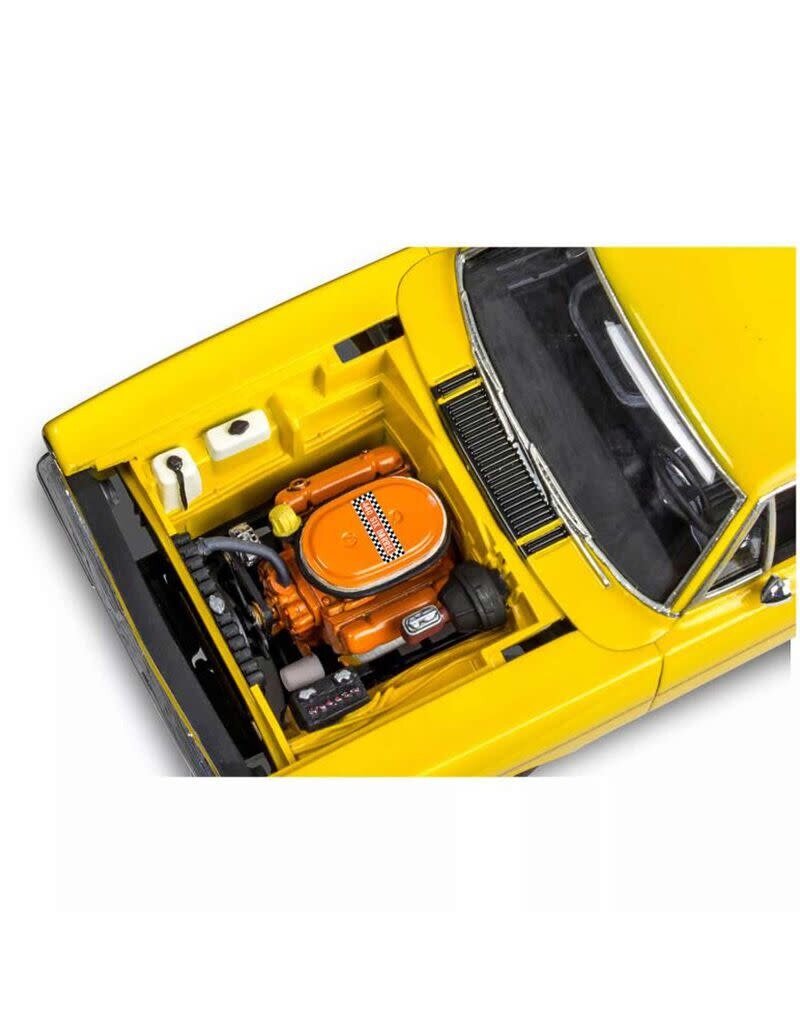 REVELL RMX14531 1/24 1970 PLYMOUTH ROAD RUNNER PLASTIC MODEL KIT