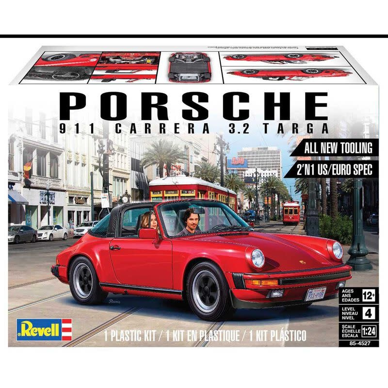 RMX854527 1/24 PORSCHE 911 CARRERA 3.2 TARGA PLASTIC MODEL KIT