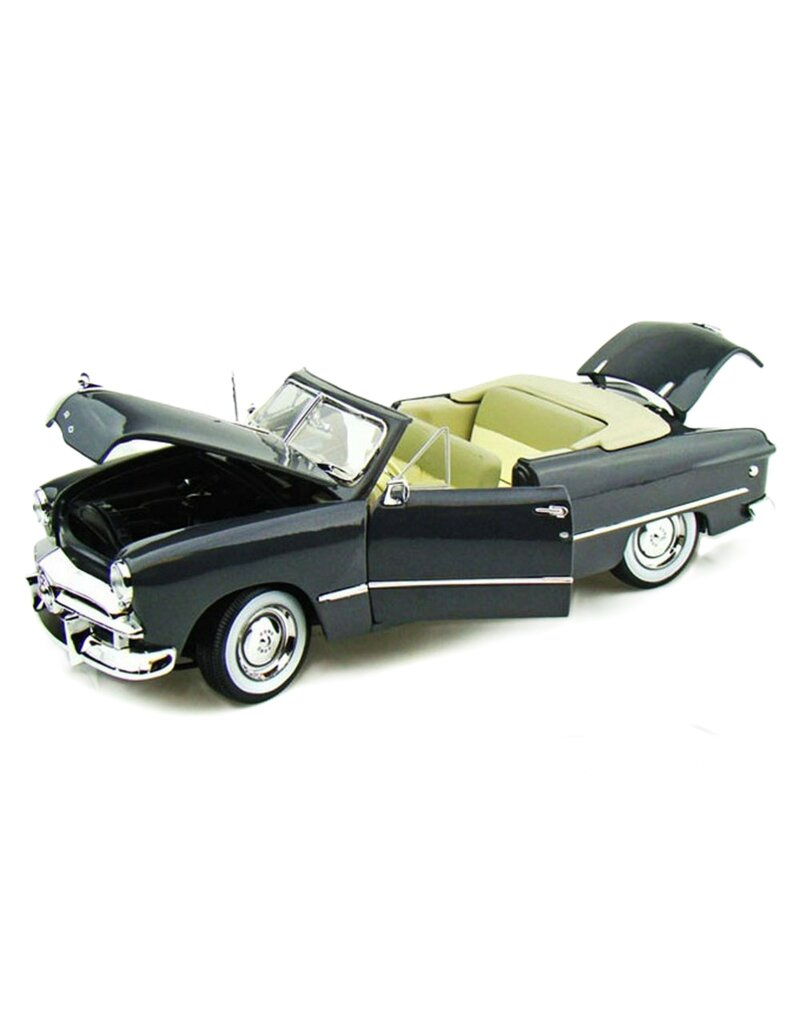 MAISTO MAISTO 31682 1/18 SCALE DIE CAST 1949 FORD