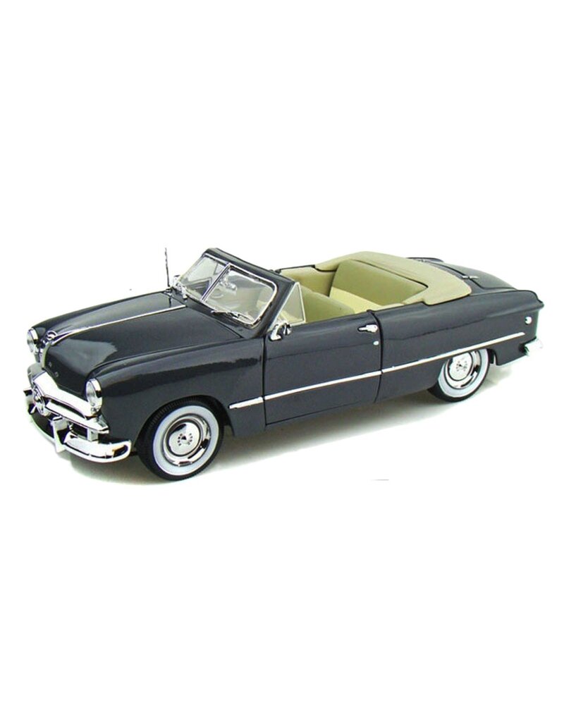 MAISTO MAISTO 31682 1/18 SCALE DIE CAST 1949 FORD