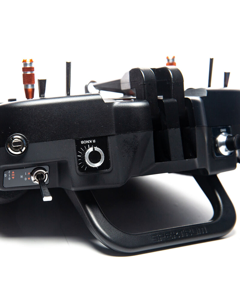 SPEKTRUM SPMR8210 NX8+ 20 CHANNEL SMART 2.4GHZ DSMX RADIO