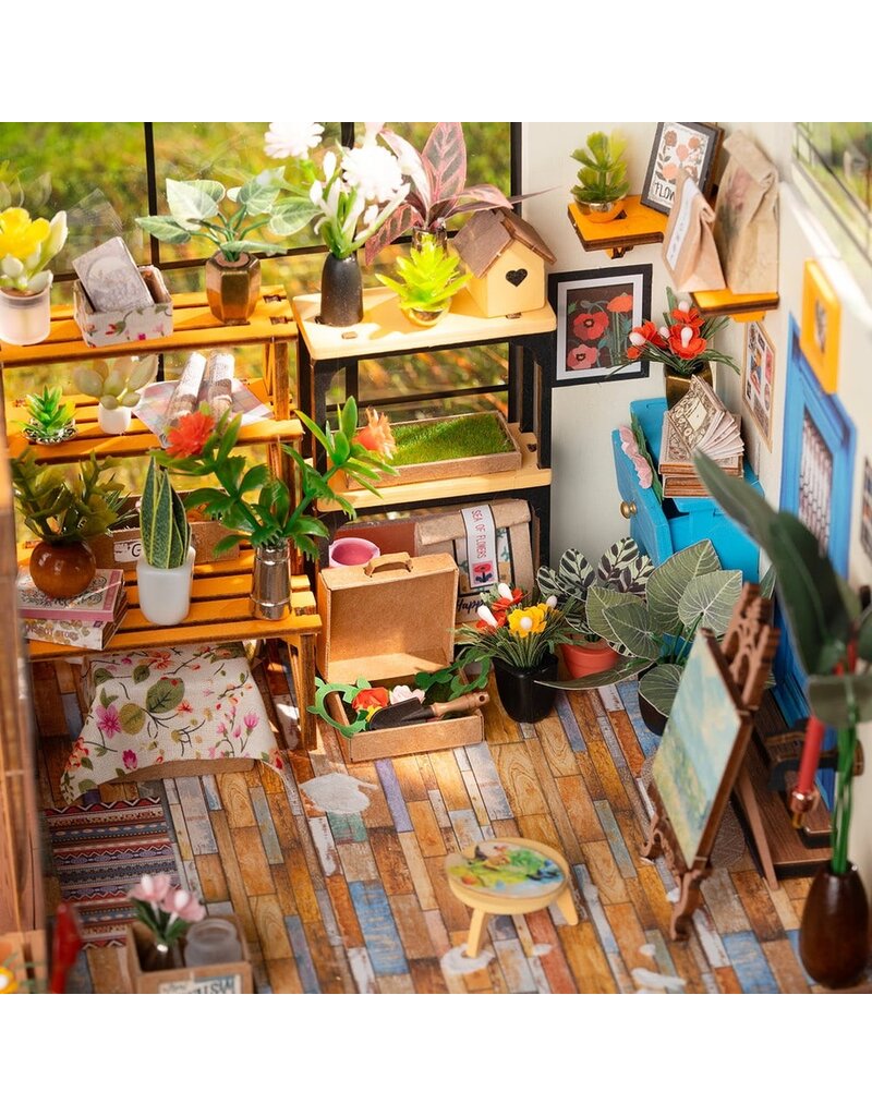 ROBOTIME ROEDG104 DIY HOUSE; CATHY'S FLOWER HOUSE