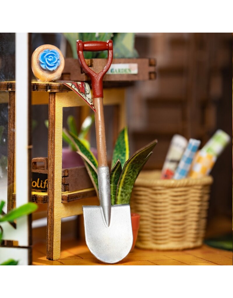ROBOTIME ROETGB06 ROLIFE HOLIDAY GARDEN HOUSE DIY BOOK NOOK SHELF INSERT