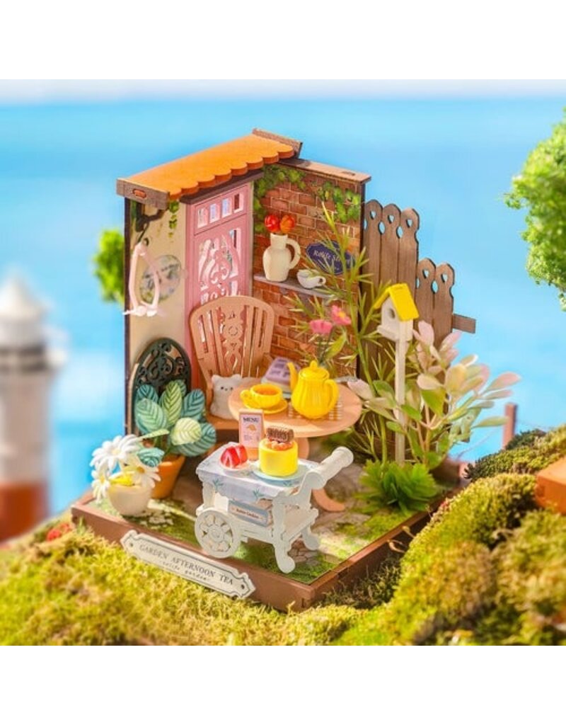 ROBOTIME ROEDS038 FANCY TEA YARD, SUPER MINI HOUSES - LITTLE WARM SPACES