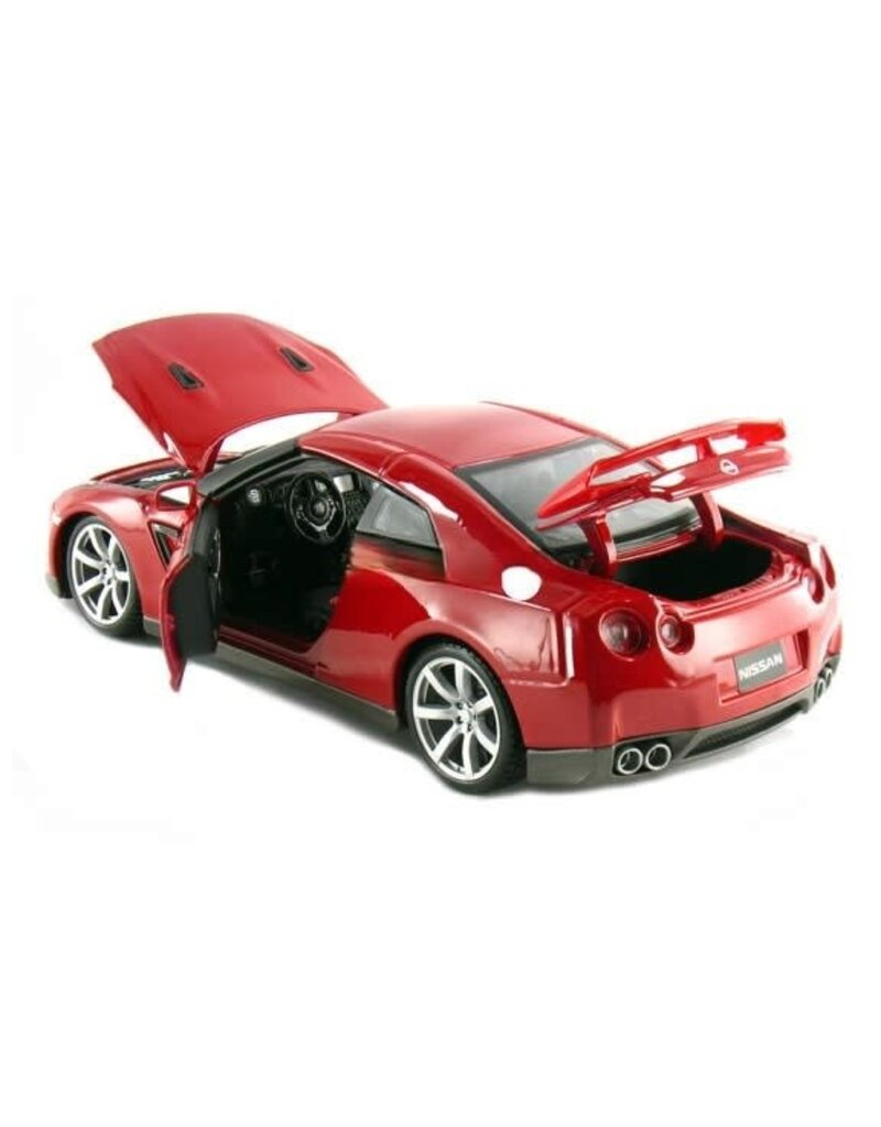 MAISTO MAISTO 31704 1/18 SCALE DIE CAST 2009 NISSAN GT-R (R35)