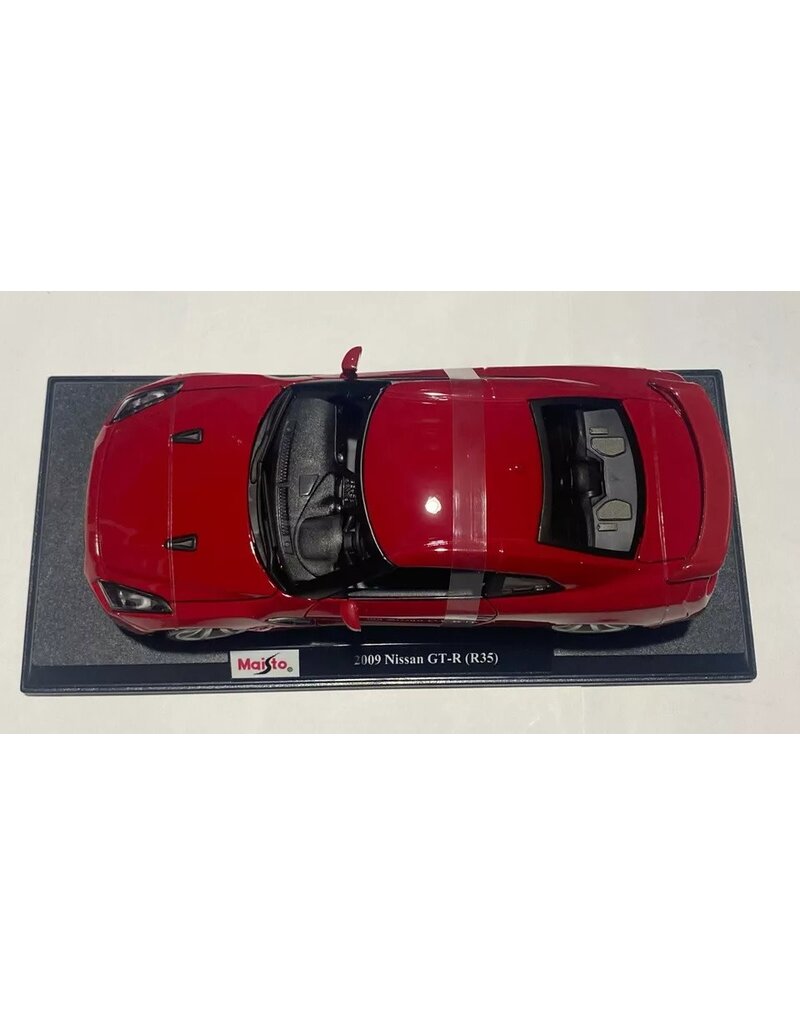 MAISTO MAISTO 31704 1/18 SCALE DIE CAST 2009 NISSAN GT-R (R35)