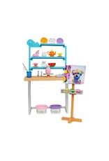 BARBIE MTL HCM85 BARBIE ART STUDIO ARTIST AND PAINT SET