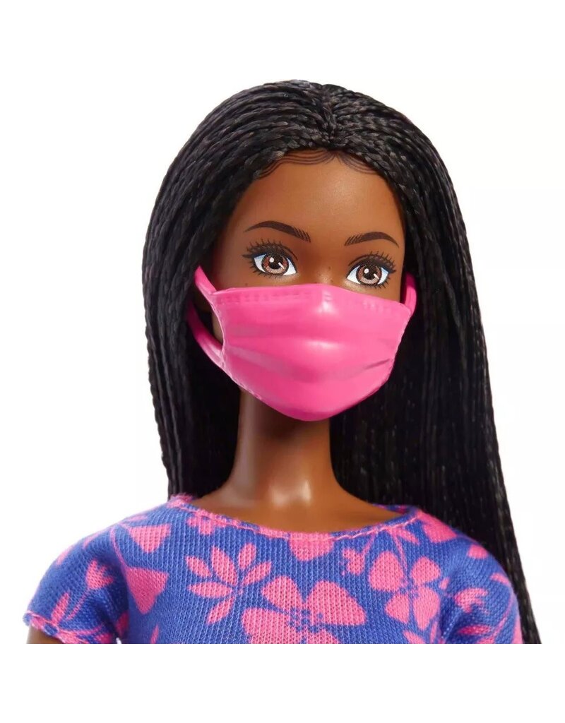BARBIE MTL HGX55 BARBIE DOLL 'BROOKLYN' ROBERTS ACCESSORIES TRAVEL SET WITH PUPPY-BROWN HAIR