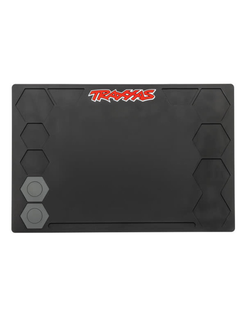 TRAXXAS TRA3425 TRAXXAS RUBBER MEDIUM PIT MAT (24"X16")