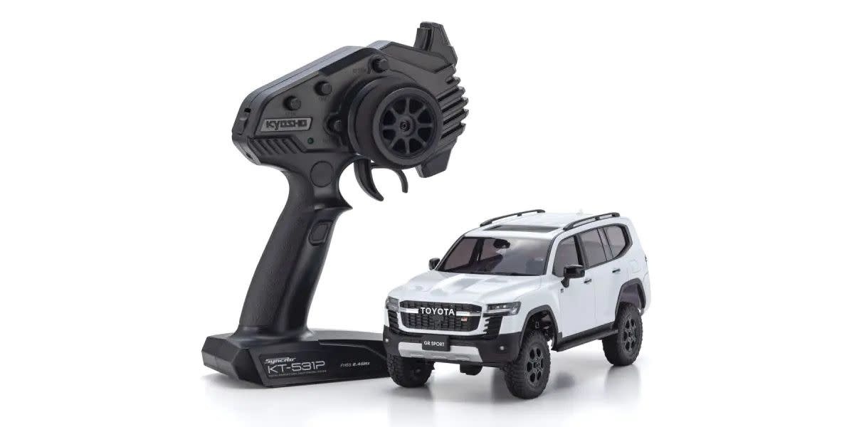 KYO32538PW MINI-Z 4X4 READYSET TOYOTA LAND CRUISER 300 GR SPORT PRECIOUS WHITE PEARL