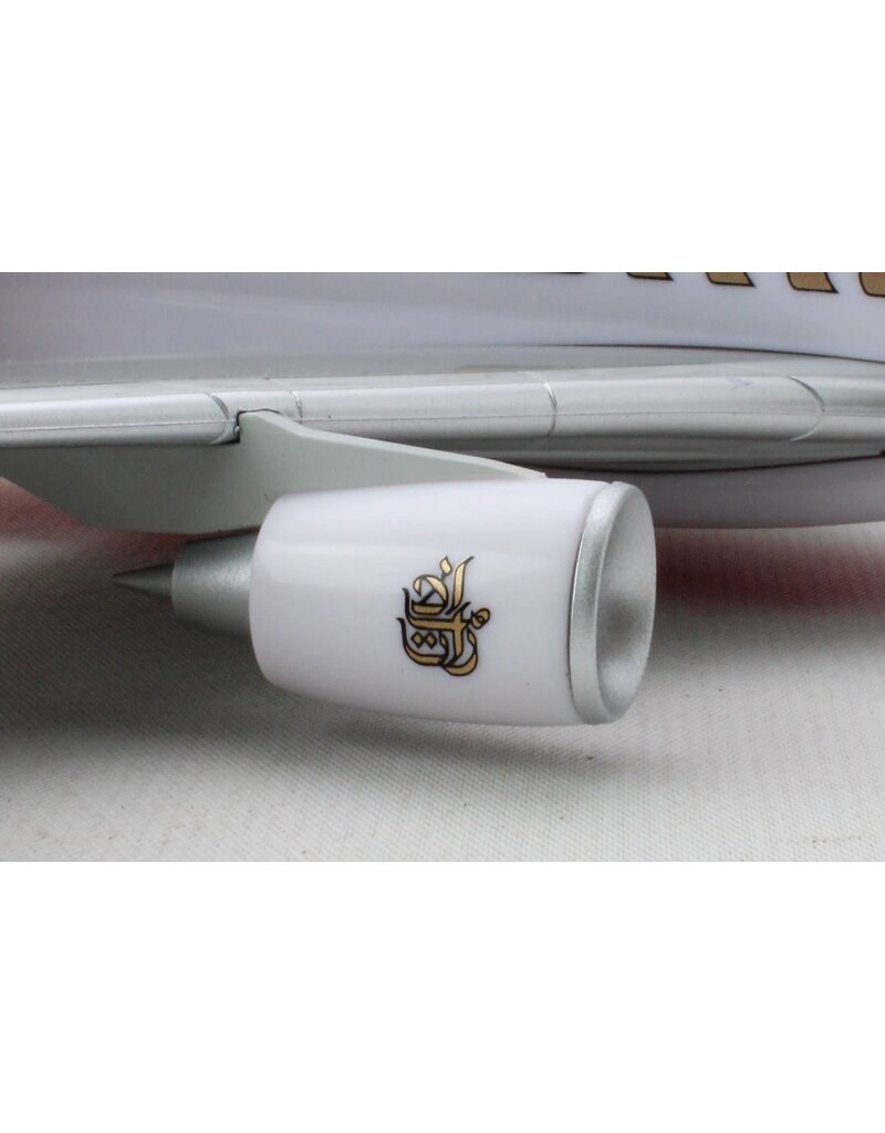 SKYMARKS SKR4006 1/250 SCALE EMIRATES A380-800
