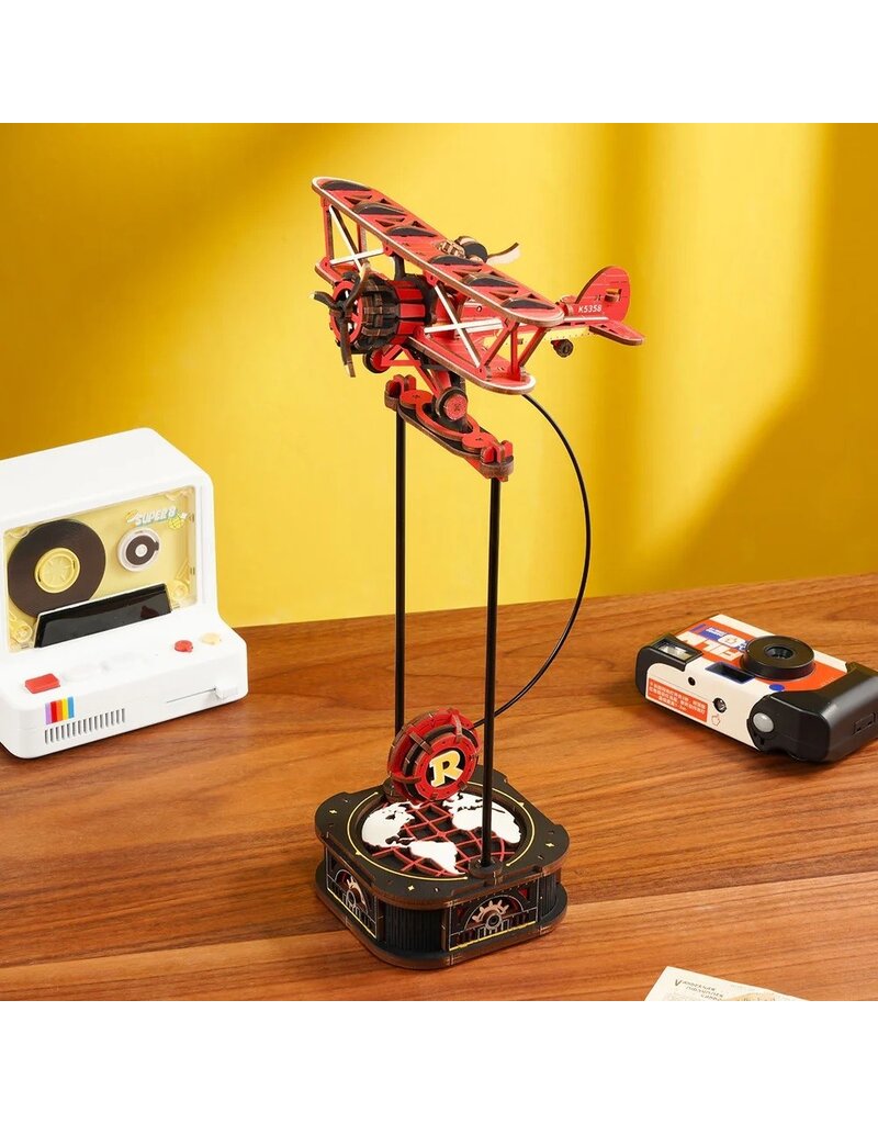 ROBOTIME ROEMCD01 SKY CAPTAIN SCALE MODEL VEHICLE