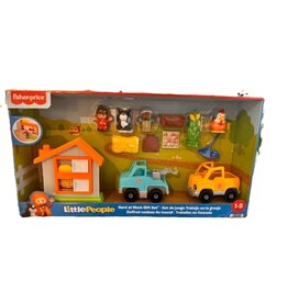 FISHER PRICE FP HWT47 LITTLE PEOPLE HARD AT WORK GIFT SET