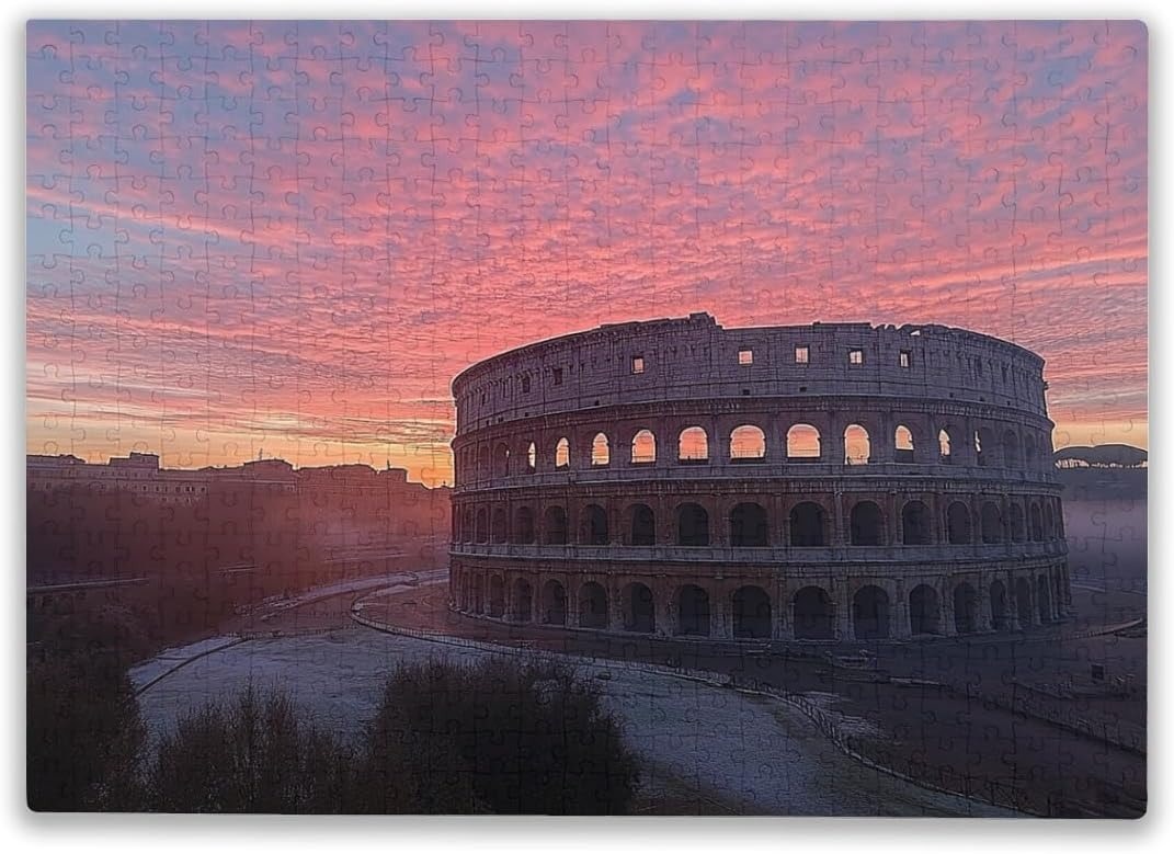 TOM100-235 SUNRISE VIEW OF COLOSSEUM IN ROME ITALY