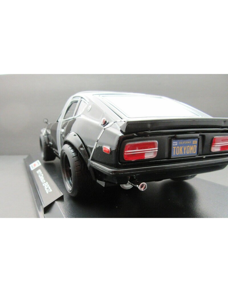 MAISTO MAISTO 32611 S.E. 1/18 SCALE DIECAST 1971 DATSUN 240Z: BLACK