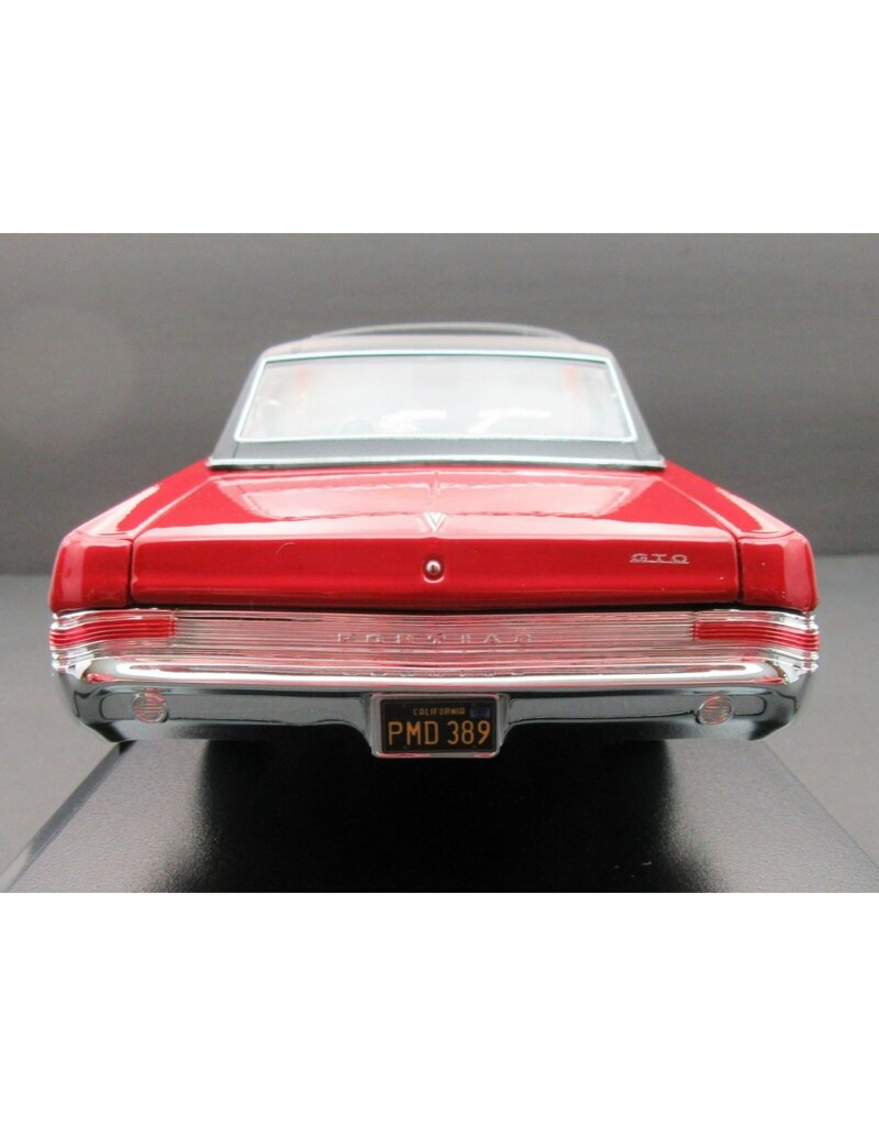 MAISTO MAISTO 31885 S.E. 1/18 SCALE DIECAST 1965 PONTIAC GTO: RED