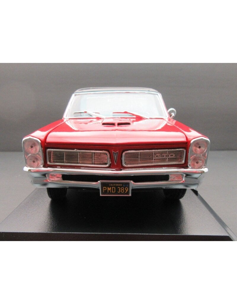 MAISTO MAISTO 31885 S.E. 1/18 SCALE DIECAST 1965 PONTIAC GTO: RED