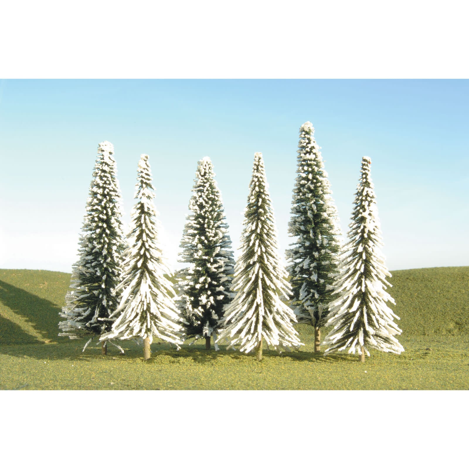 BAC32002 SCENESCAPES PINE TREES W/SNOW, 5-6 (6)