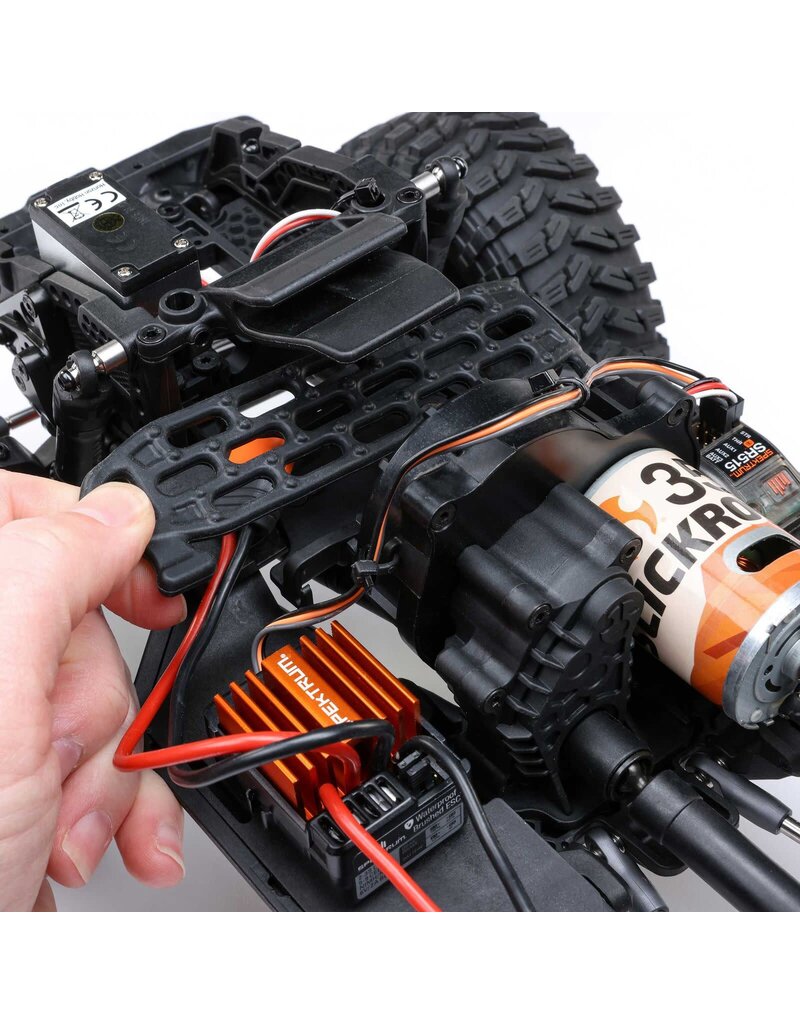 AXIAL AXI-2036T1 1/10 SCX10 III COYOTE 4X4 RTR BRUSHED ROCK CRAWLER, SILVER
