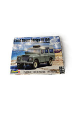 REVELL S&DRMX854498 1/24 LAND ROVER SERIES 3 109 PLASTIC MODEL KIT ***DAMAGED OUTER BOX***