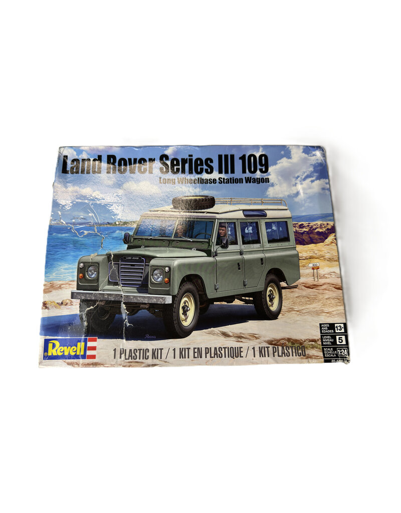 REVELL S&DRMX854498 1/24 LAND ROVER SERIES 3 109 PLASTIC MODEL KIT ***DAMAGED OUTER BOX***