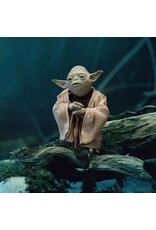 DISNEY DISNEY YODA 10'' FORCE GUIDANCE TALKING ACTION FIGURE STAR WARS