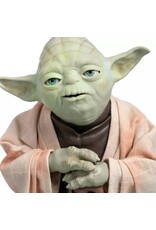 DISNEY DISNEY YODA 10'' FORCE GUIDANCE TALKING ACTION FIGURE STAR WARS