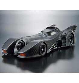 BANDAI BAS2569335 1/35 BATMOBILE (BATMAN 1989 VER.) MODEL KIT