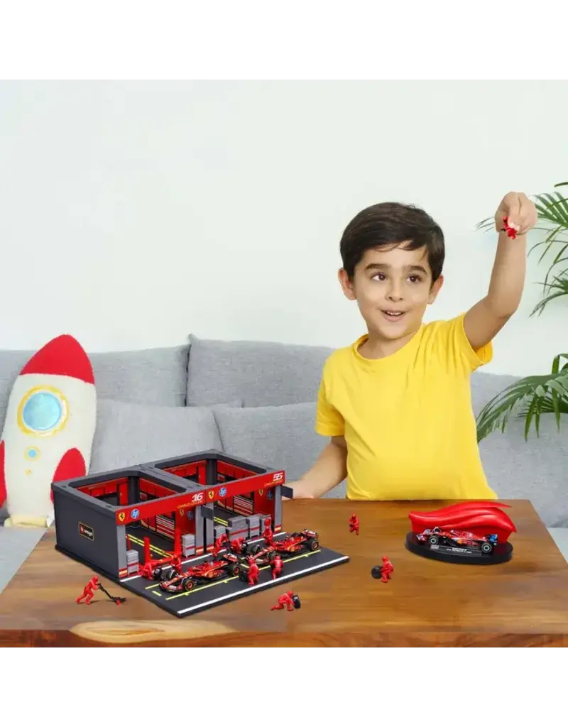 BURAGO 1851433 1/43 DISPLAY STAND -VEHICLE INCLUDED SF- 24 20 PIECES FORMULA  RACING FERRARI PADDOCK SET