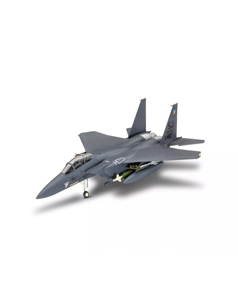 REVELL RMX73972 1/72 F-15E STRIKE EAGLE™ PLASTIC MODEL KIT W/PAINT, BRUSH & CEMENT