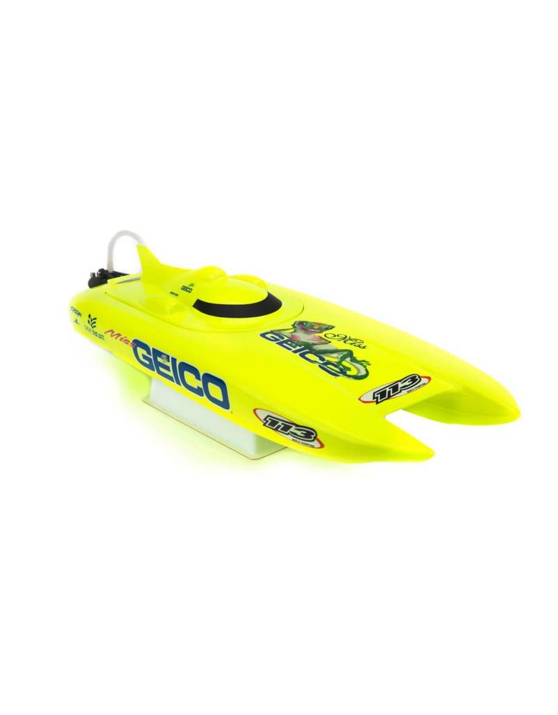 miss geico rc boat 17