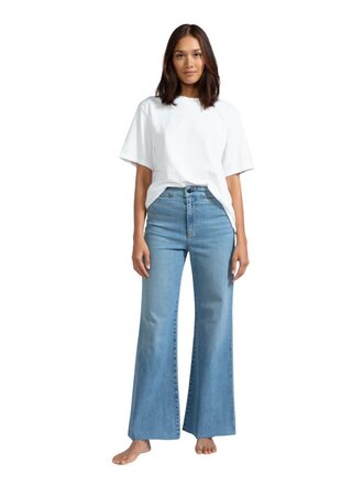 Falling In Love High Rise Cropped Kick Flare Jeans, Redwood – Melba Mae