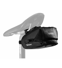 Giant GNT Waterproof Seat Bag MD Black