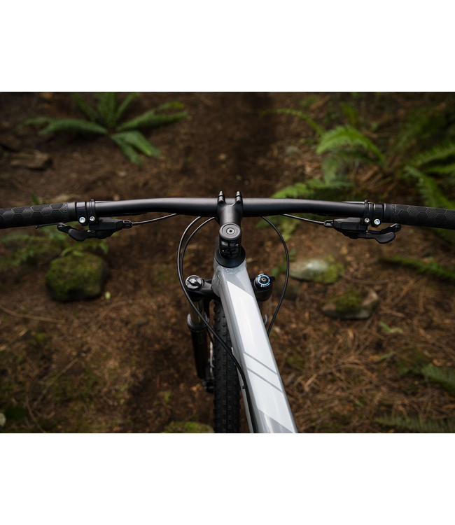 TREK X-CALIBER 8 17.5 29 GY