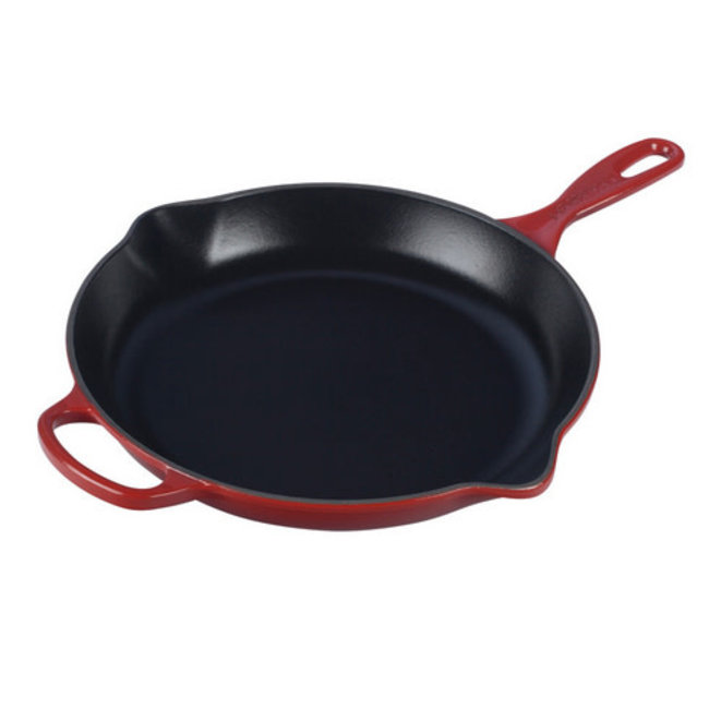 Le Creuset Le Creuset Signature Round Skillet 11.75" - Cerise