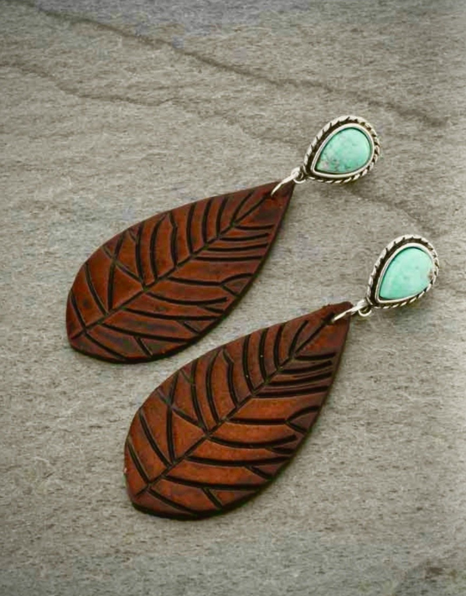 EARRING LEATHER LEAF NATURAL STONE POST