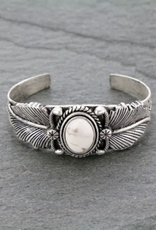BRACELET NATURAL WHITE STONE W/FEATHERS CUFF