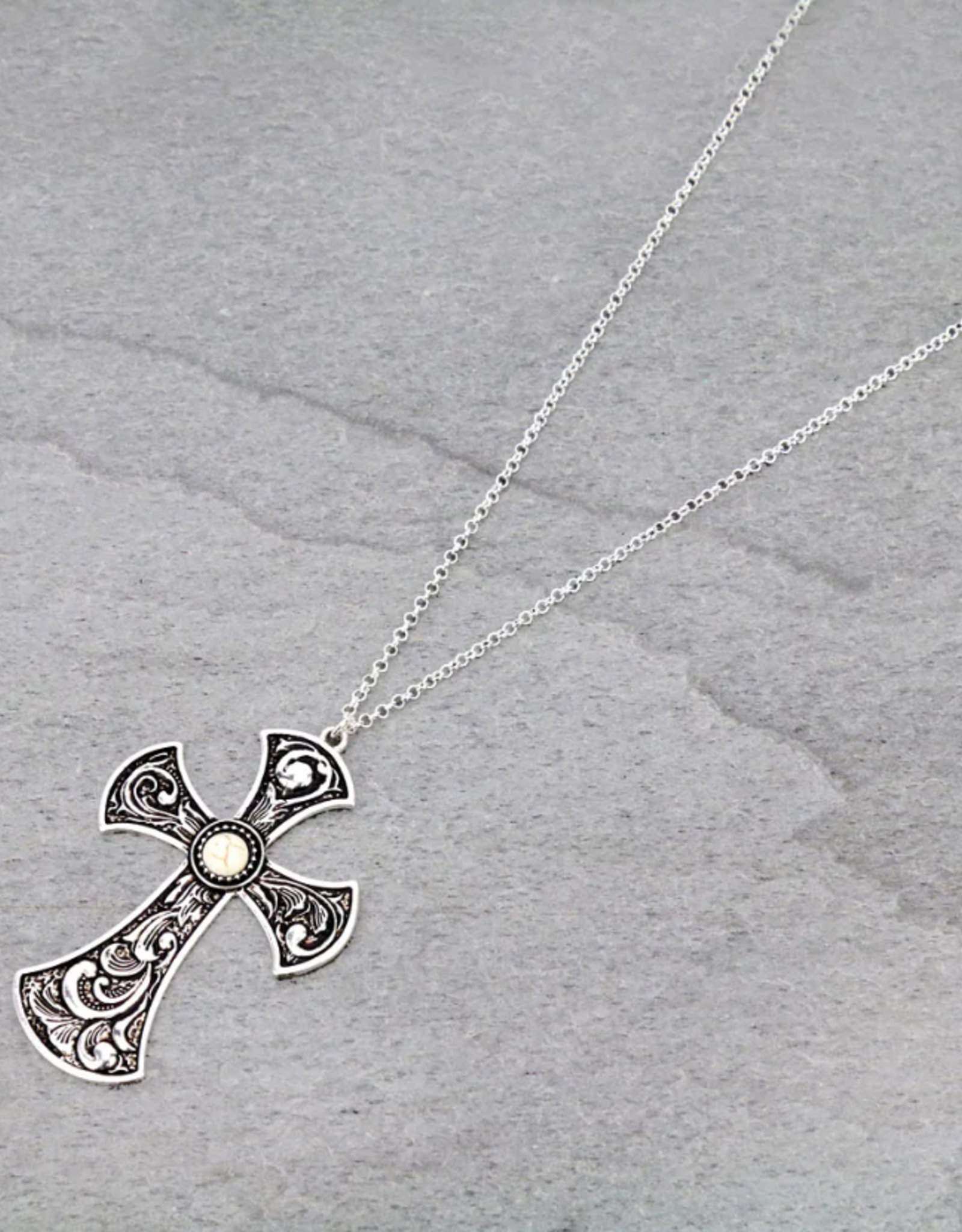 NECKLACE PATTERNED CROSS SEMI STONE ON CABLE CHAIN