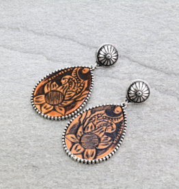 EARRING 2.75" CONCHO CASTING W/FLOWER LEATHER STUD