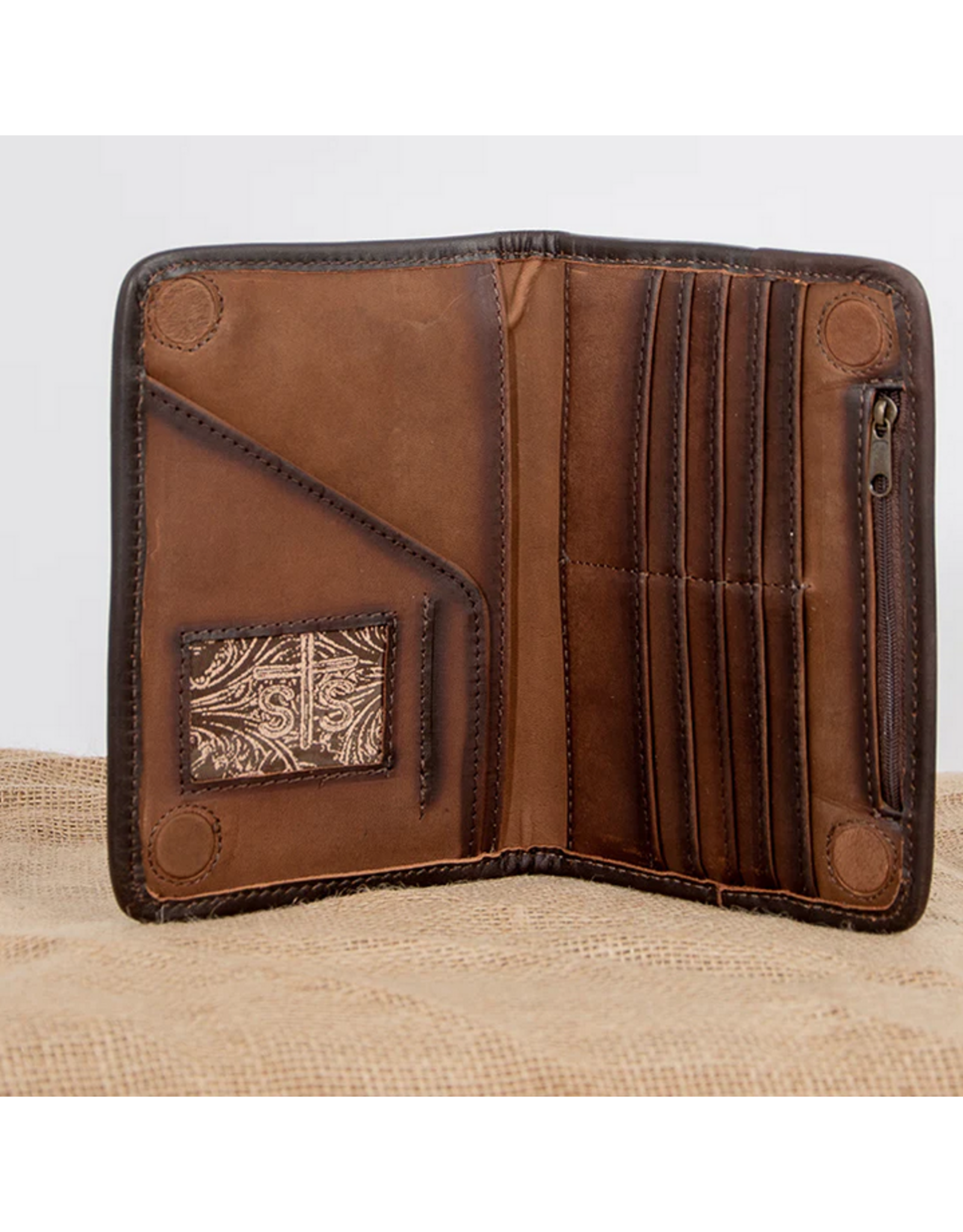 WALLET STS CLASSIC COWHIDE MAGNETIC CLUTCH